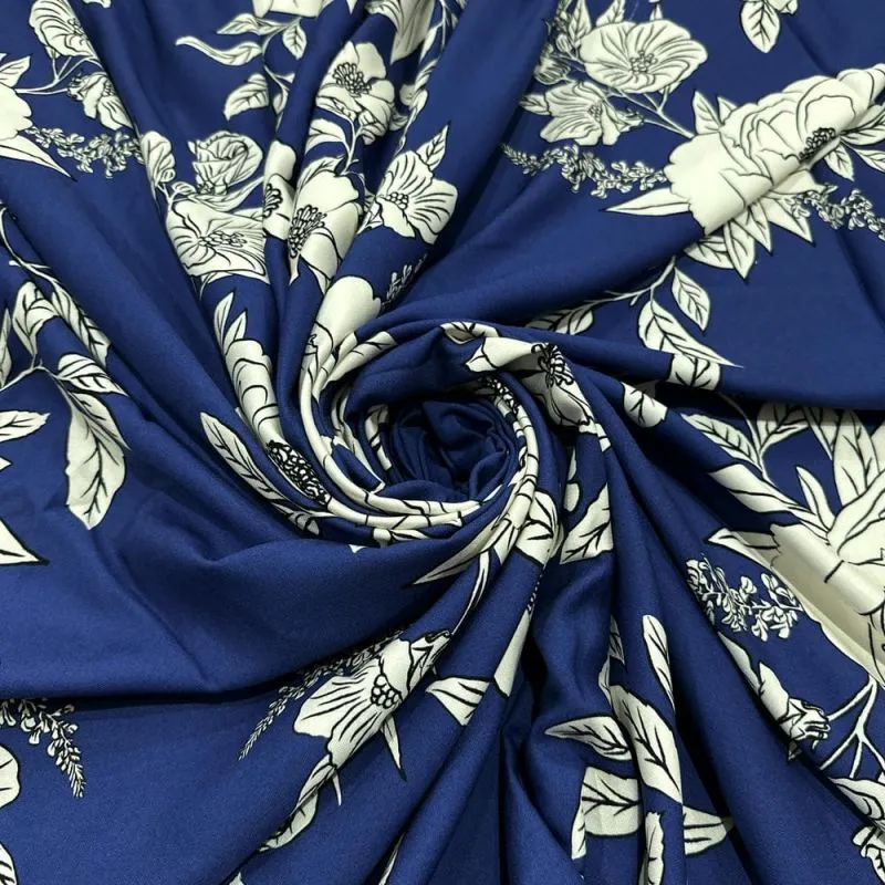 Tecido Viscose Estampada Floral Branco Fundo Azul Klein • Luema