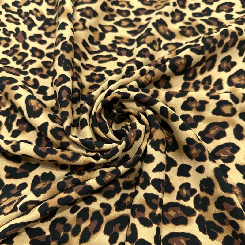 Tecido Viscose Animal Print Onça Fundo Creme • Luema Tecidos