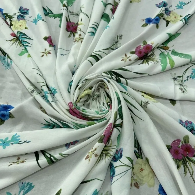 Tecido Viscose Estampada Digital Floral Branco • Luema Tecidos