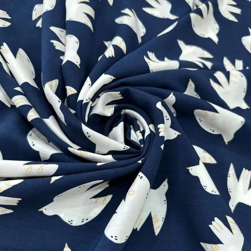 Tecido Viscose Estampada Birds Fundo Azul Marinho • Luema Tecidos